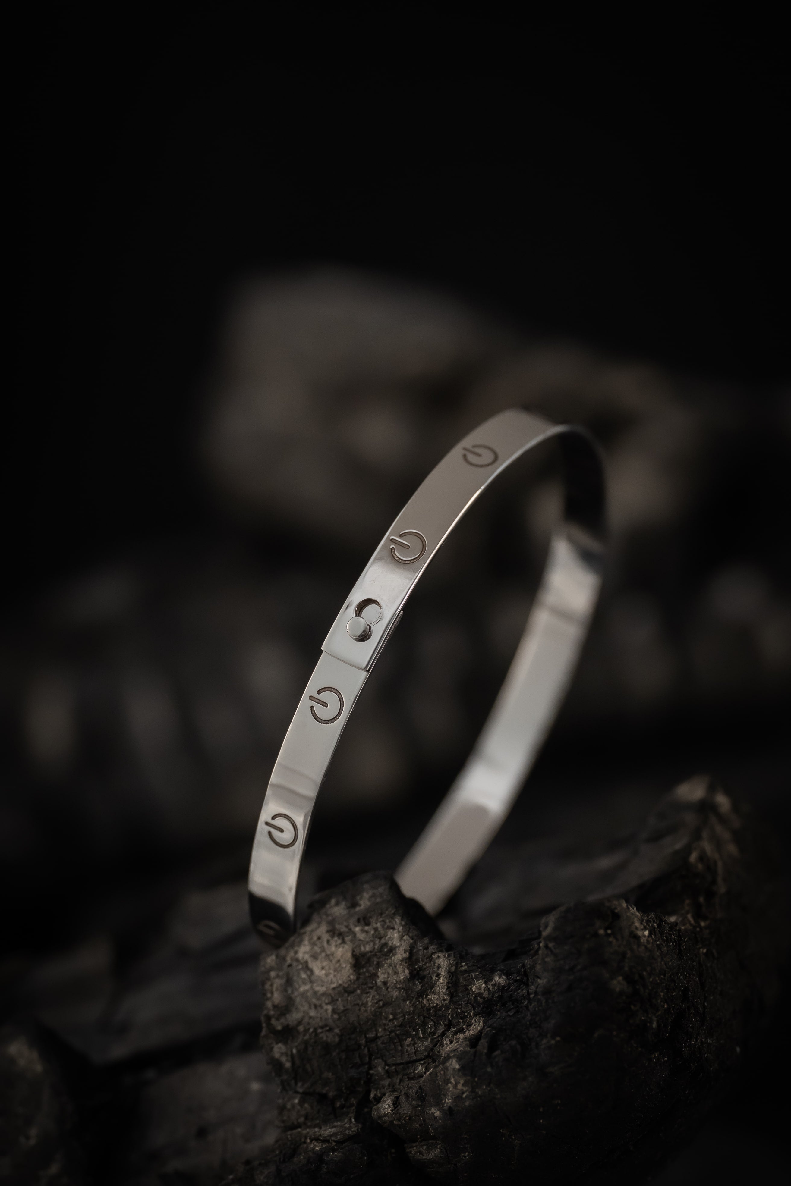 Power ON Men Bangle